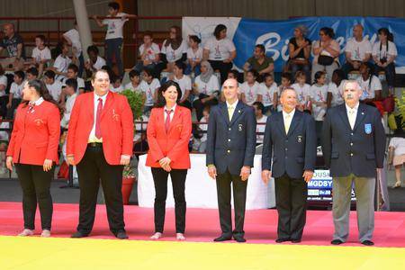 LES ARBITRES ET COMMISSAIRES SPORTIFS